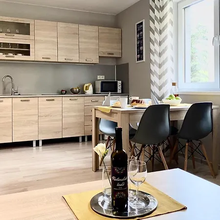 アパート City Apartments