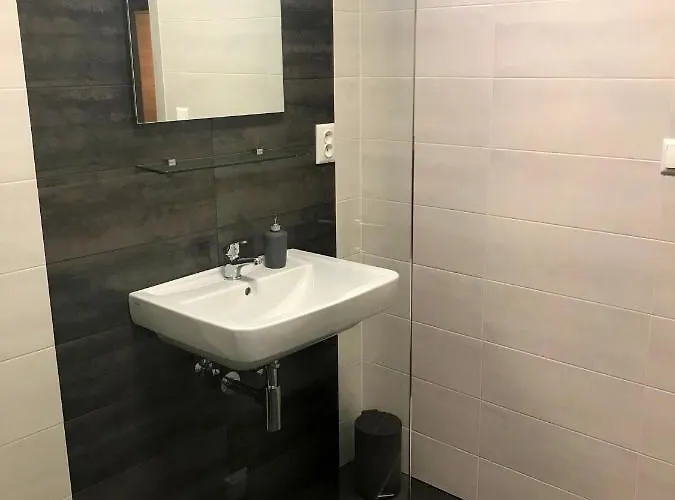 아파트 City Apartments *